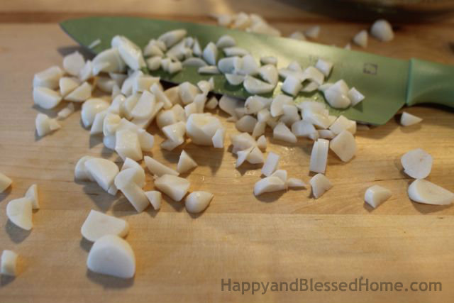 The Perfect Party Plan for the Big Game with Ritz® Cracker Meatballs and FREE Football Party Printables Diced Garlic from HappyandBlessedHome.com