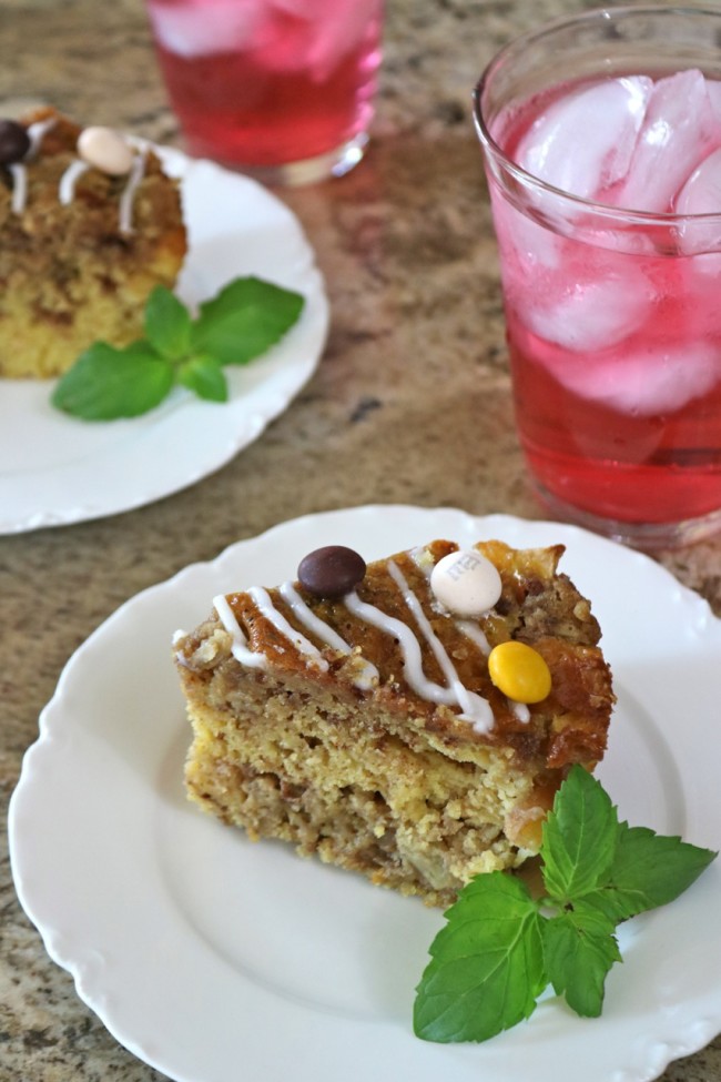 An alternative to traditional apple pie - Apple Streusel Crumble Coffee Cake