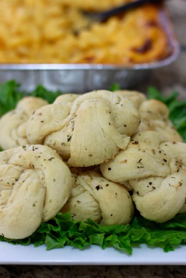 An easy recipe and tips on how to make and tie Homemade Garlic Knots
