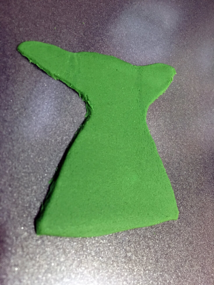 Cut green portion of cape to create this STAR WARS Yoda in Chocolate