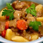 Heartwarming Easy Recipe for Slow Cooker Beef and Vegetable Stew