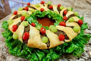 Loaded with Veggies - Easy Vegetarian Crescent Ring Recipe and Party Appetizer