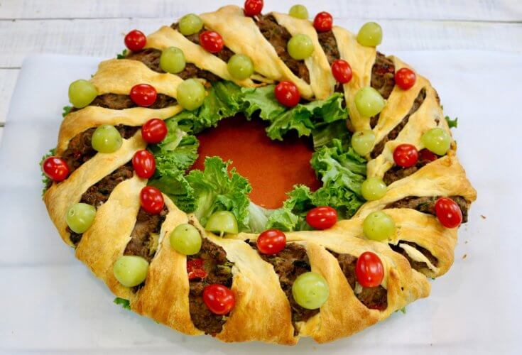 Perfect for Holiday Entertaining - Easy Vegetarian Crescent Ring Recipe and Party Appetizer