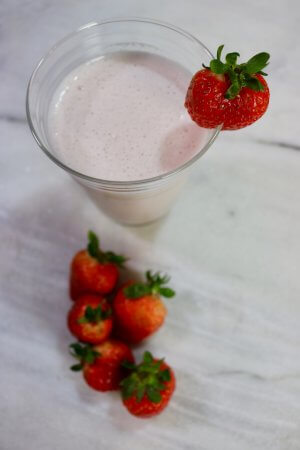 A Strawberry Smoothie makes for a Healthy Breakfast